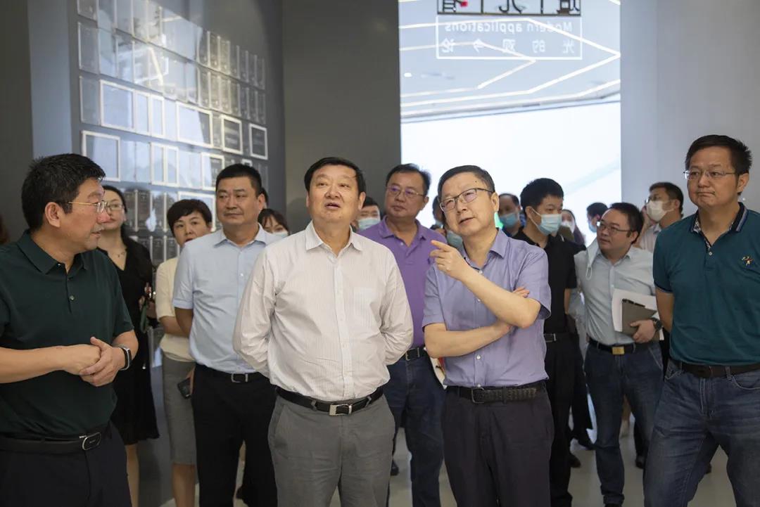 Wang Xiangwang, Member of the Standing Committee of Wuhan Municipal Party Committee and Secretary of the Party Working Committee of Donghu High Tech Z